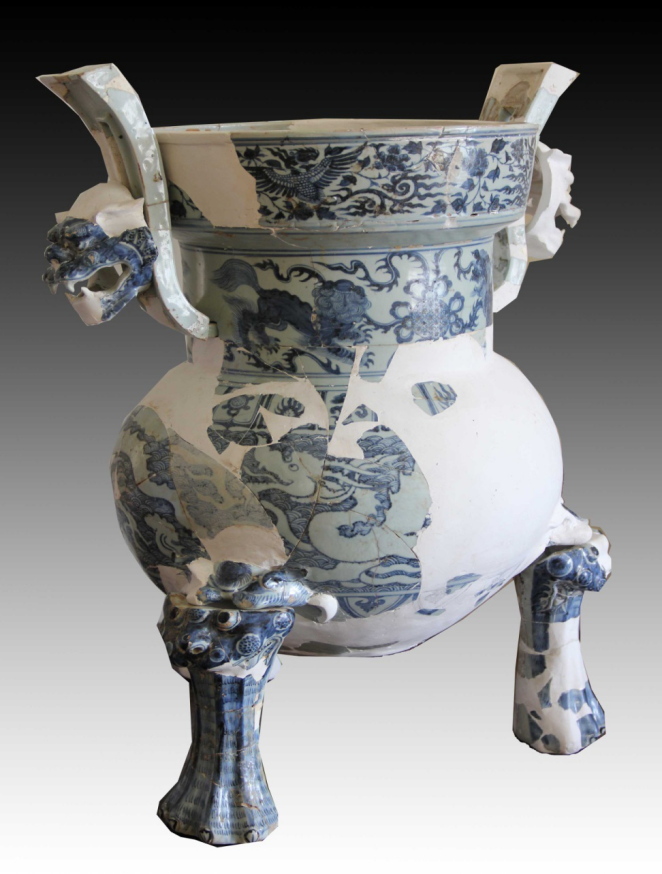 京口闸出土元青花.png