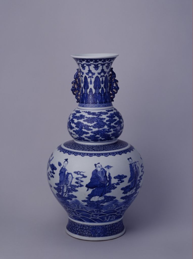 清乾隆 青花八仙过海图葫芦瓶 故宫博物院藏.jpg