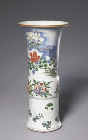 清顺治五彩牡丹玉兰纹花觚 故宫博物院藏.jpg
