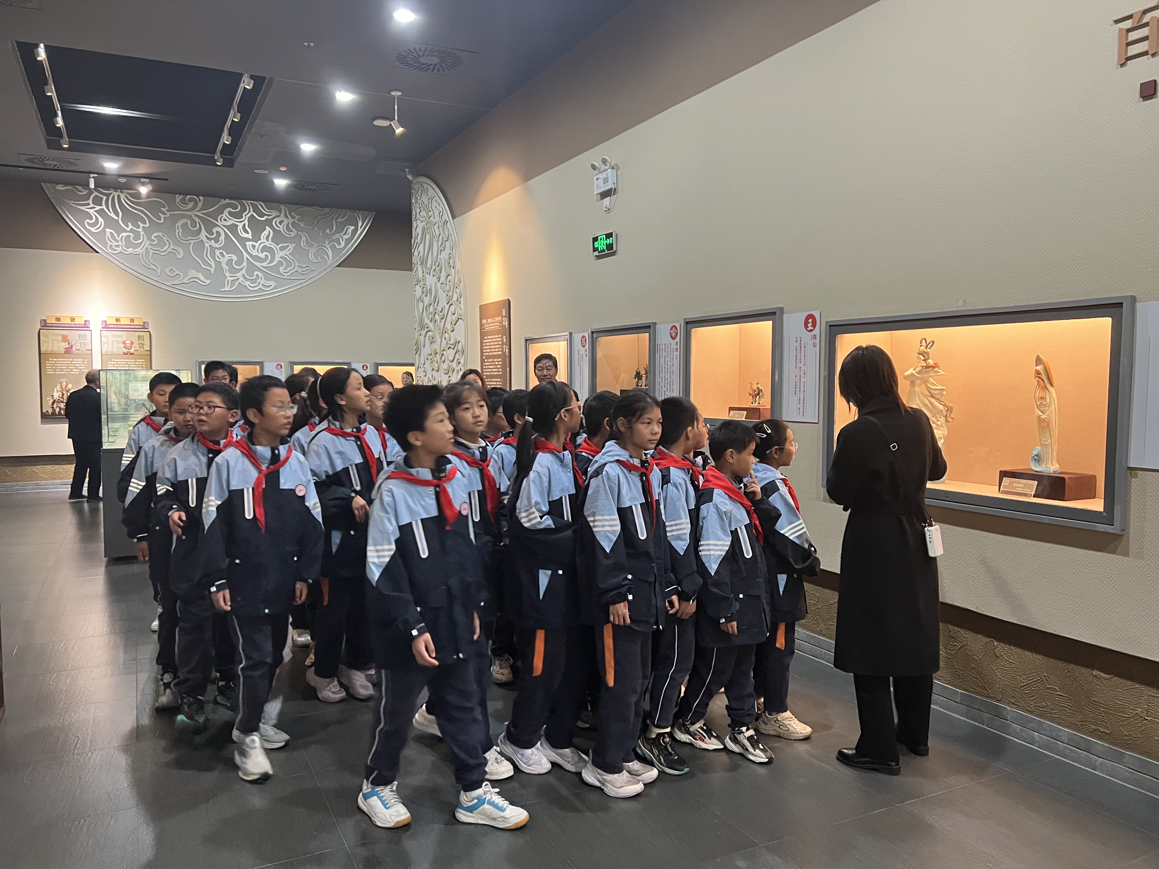 参观1.png 参观1.png