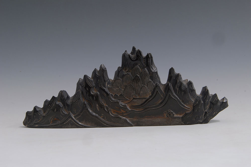 元 山形石笔架 无锡博物院藏.jpg