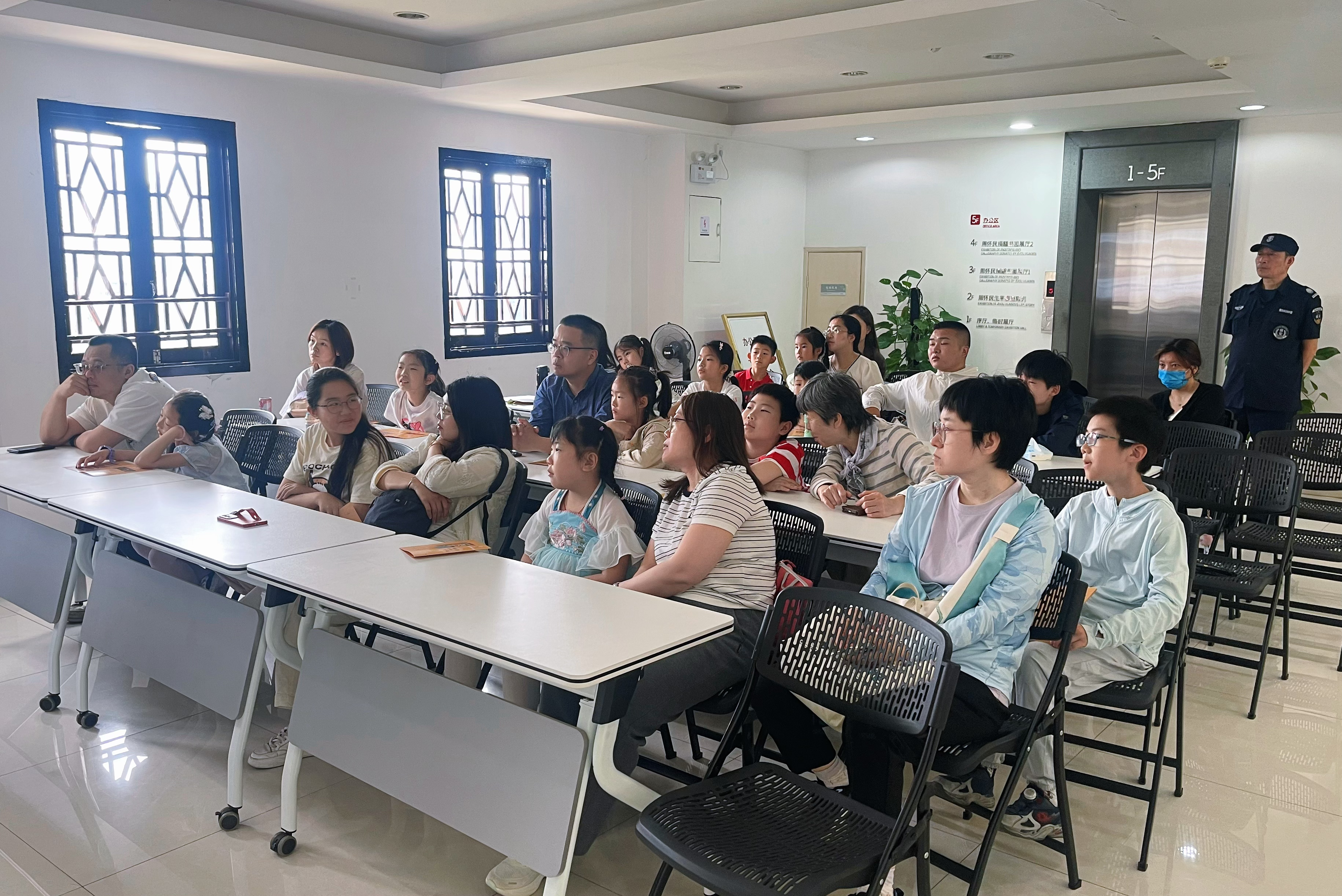 图片2.jpg 图片2.jpg