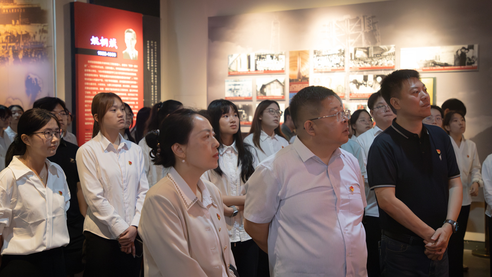 图片10.jpg 图片10.jpg